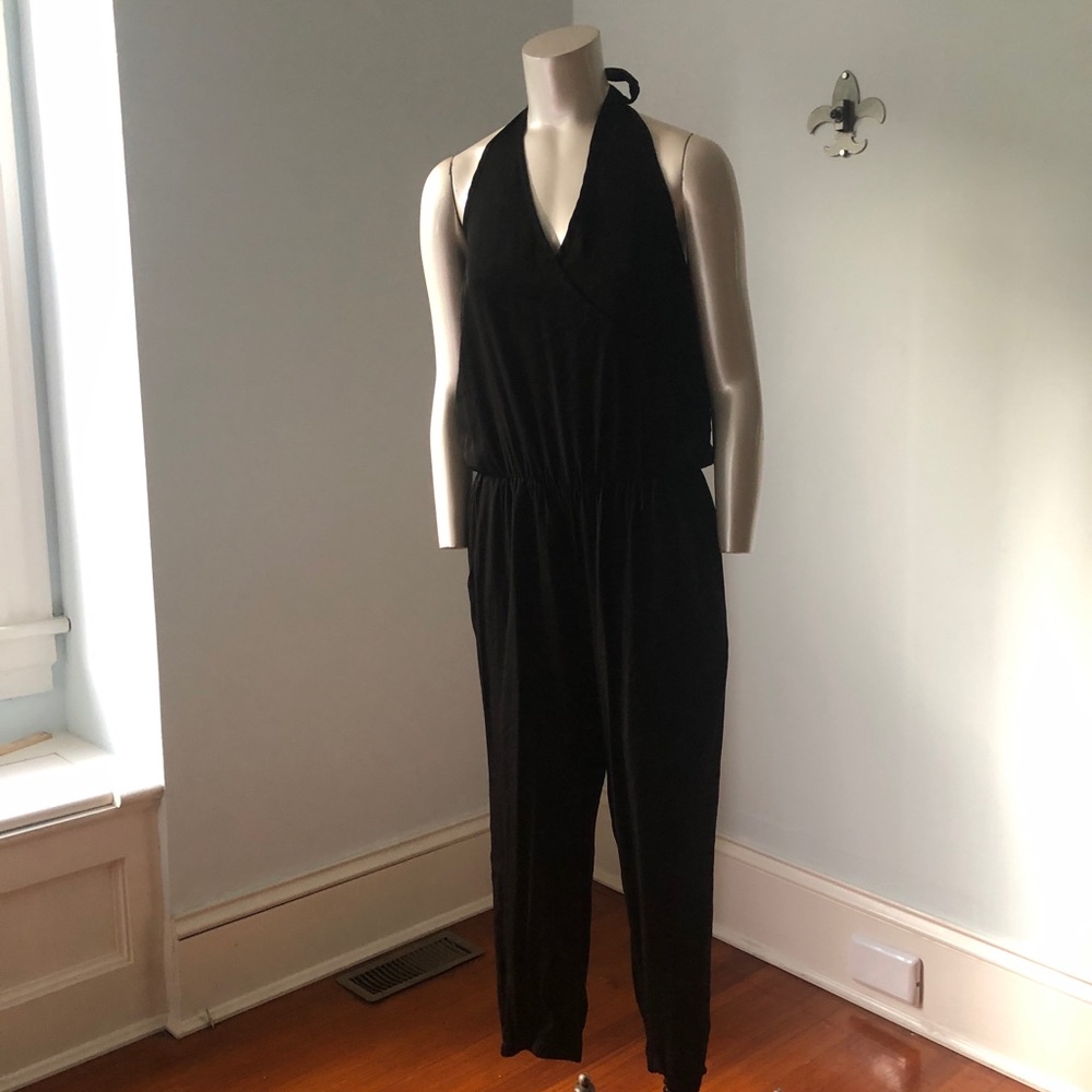 NWOT Guess halter jumpsuit Medium